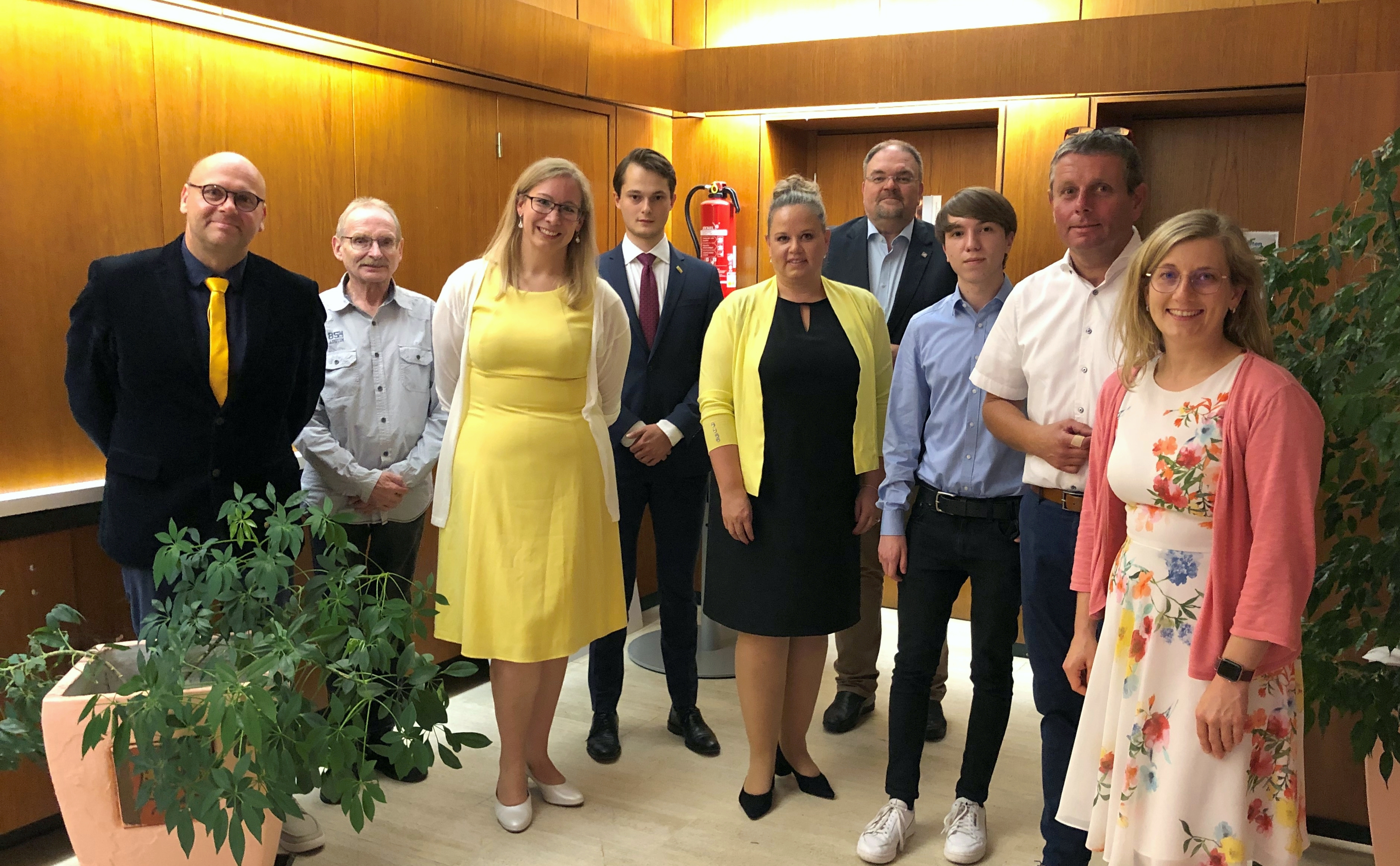 Der neue FDP-Kreisvorstand am Wahlabend im Bild